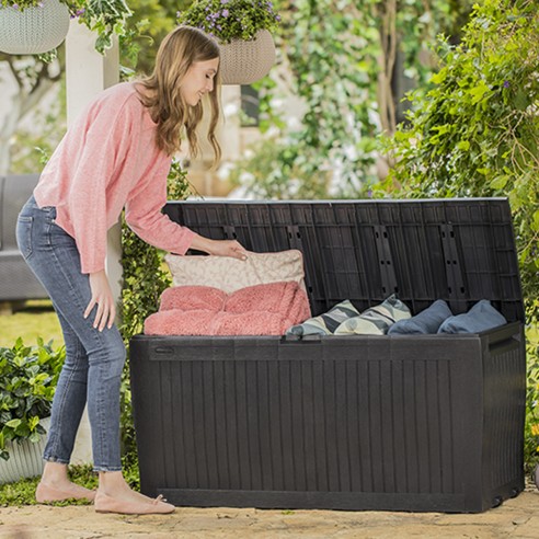 Baule cassapanca da esterno KETER Comfy in resina grigio antracite 117x45 cm