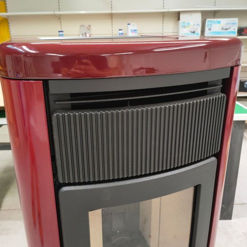 Stufa a pellet canalizzata Layma 2 EVO Bordeaux Italiana Camini uscita aria frontale