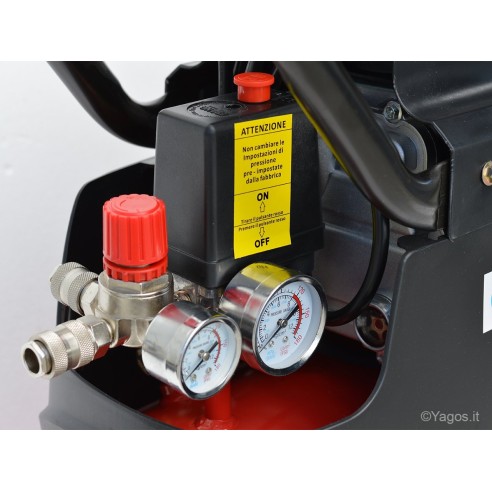 Compressore-coassiale-Virium-24L-2HP-CE624-manometri-attacco rapido
