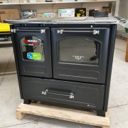 Cucina a legna Family 4.5 Nero La Nordica chiusa