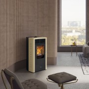 Stufa a pellet ceramica pergamena Idro Dore160 H 16,2 kW EK 63