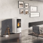 Stufa a pellet ceramica bianco opaco Idro Monday190 H 19,2 kW EK 63