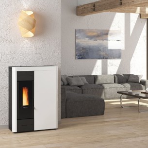 Stufa a pellet ermetica slim bianco Virna Idro 14,5 kW La Nordica Extraflame 2
