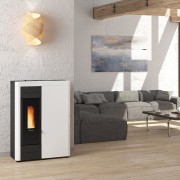 Stufa a pellet ermetica slim bordeaux Virna Idro 14,5 kW La Nordica Extraflame