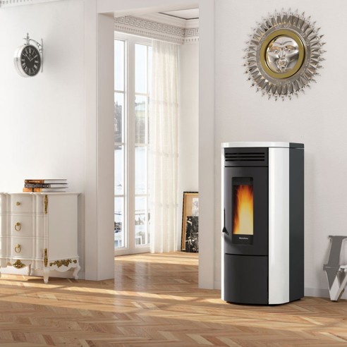Stufa a pellet ermetica ventilata bianco Costanza Idro 17 kW LaNordica Extraflame 1282901
