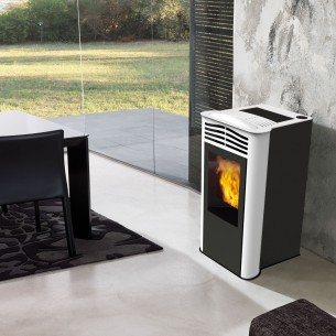 Stufa a pellet Ten2 Plus canalizzata 13 kW Bianco Italiana Camini 2