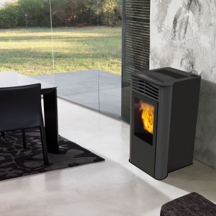 Stufa a pellet Ten2 Plus canalizzata 13 kW Grigio Italiana Camini 2