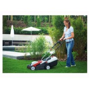 Tosaerba-elettrico-AL-KO-Classic-3.22-SE-112805-ambientata